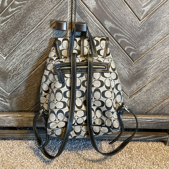 Coach gray canvas backpack purse, ROM-6613 - Picture 4 of 9